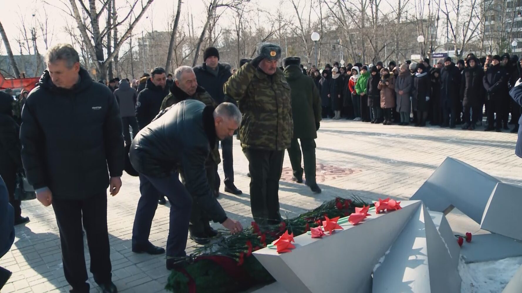 Более 300 краснокаменцев пришли на публичное мероприятие, посвященное Дню памяти о россиянах, исполнявших свой долг за пределами Отечества